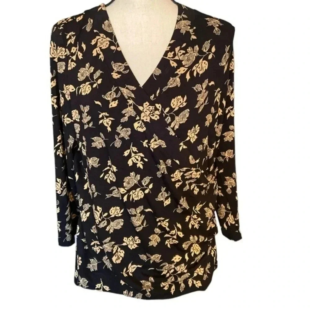 🪻Gorgeous LAUREN RALPH LAUREN women’s top🪻